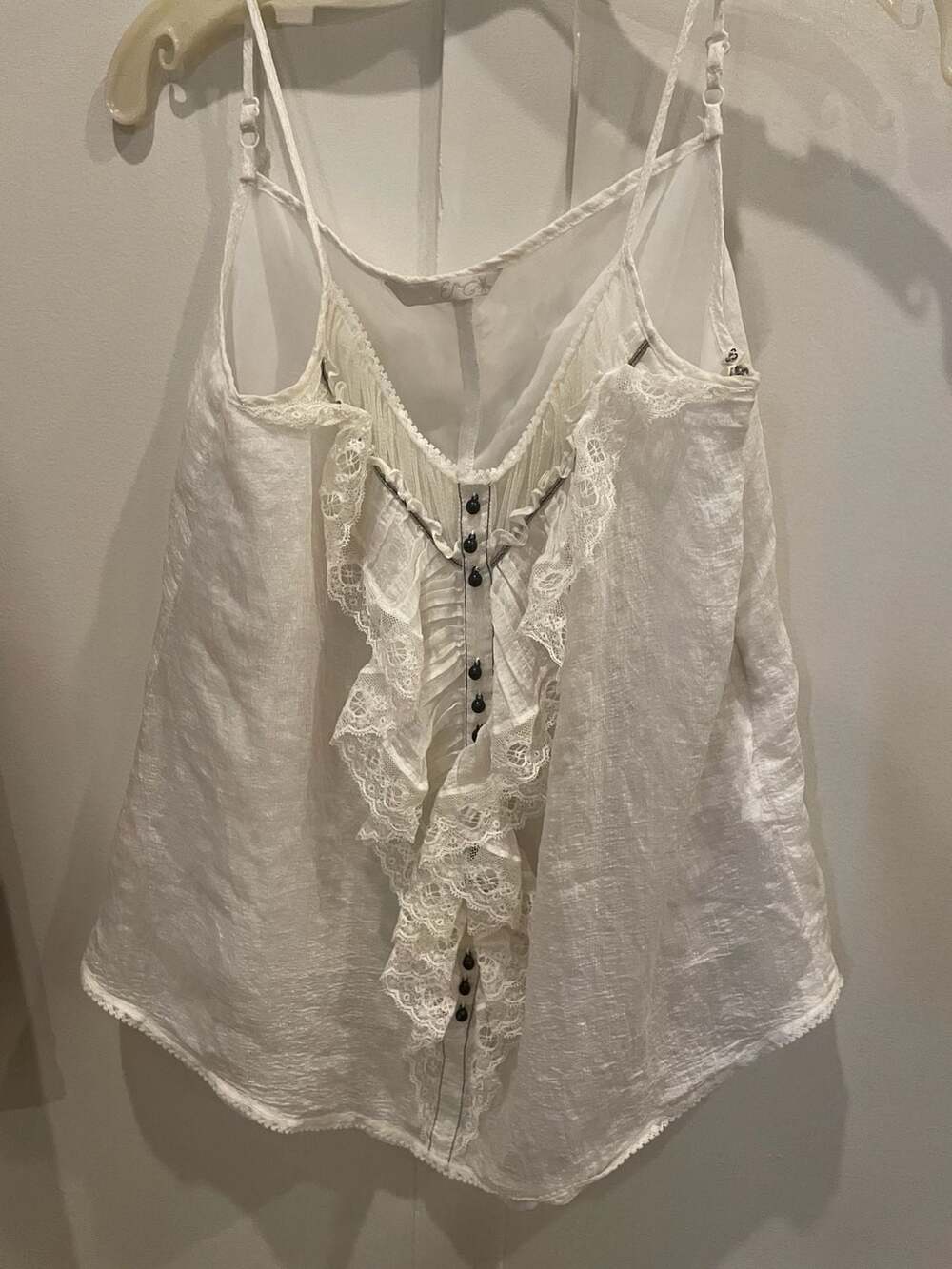 EnC White Lace Trim Ruffle V-Neck Camisole Tank Top with Buttons S